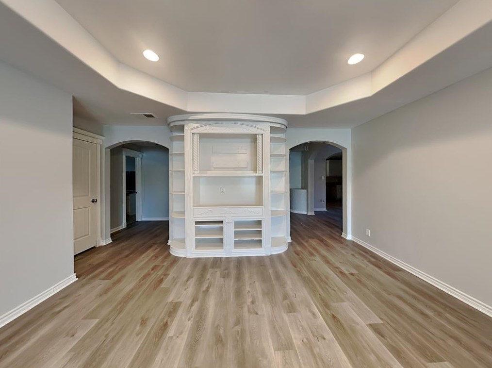 403 Goodyear St, Irving, TX 75062