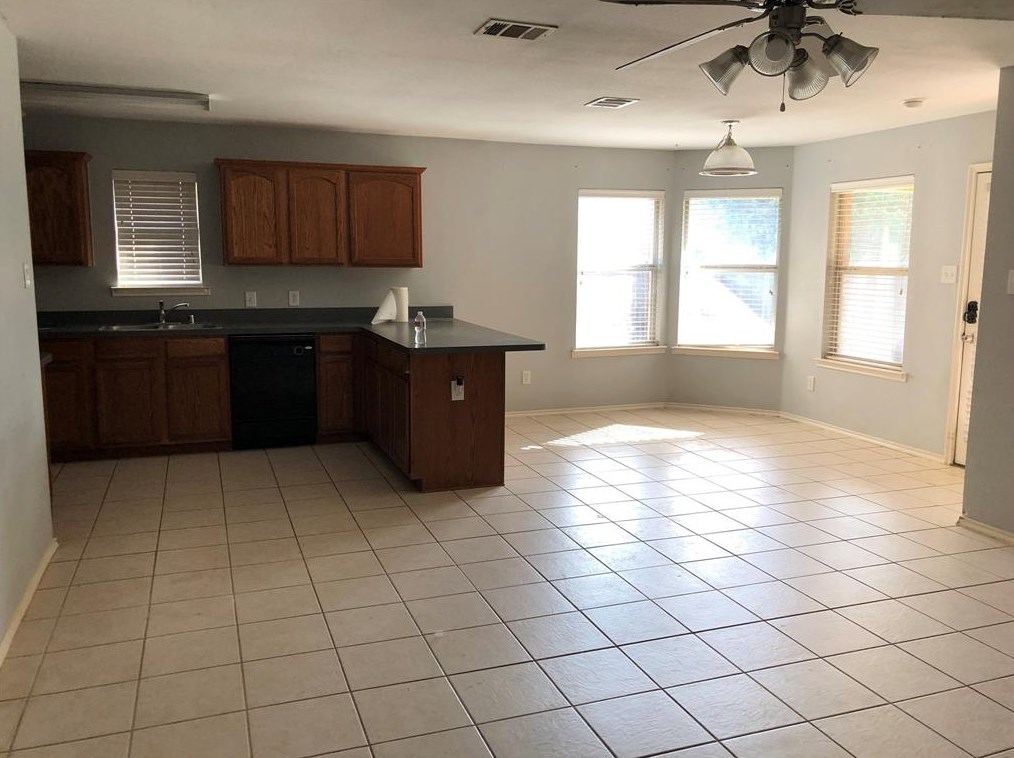 9913 Laurel Cherry Dr, Mckinney TX  75070-2873 exterior