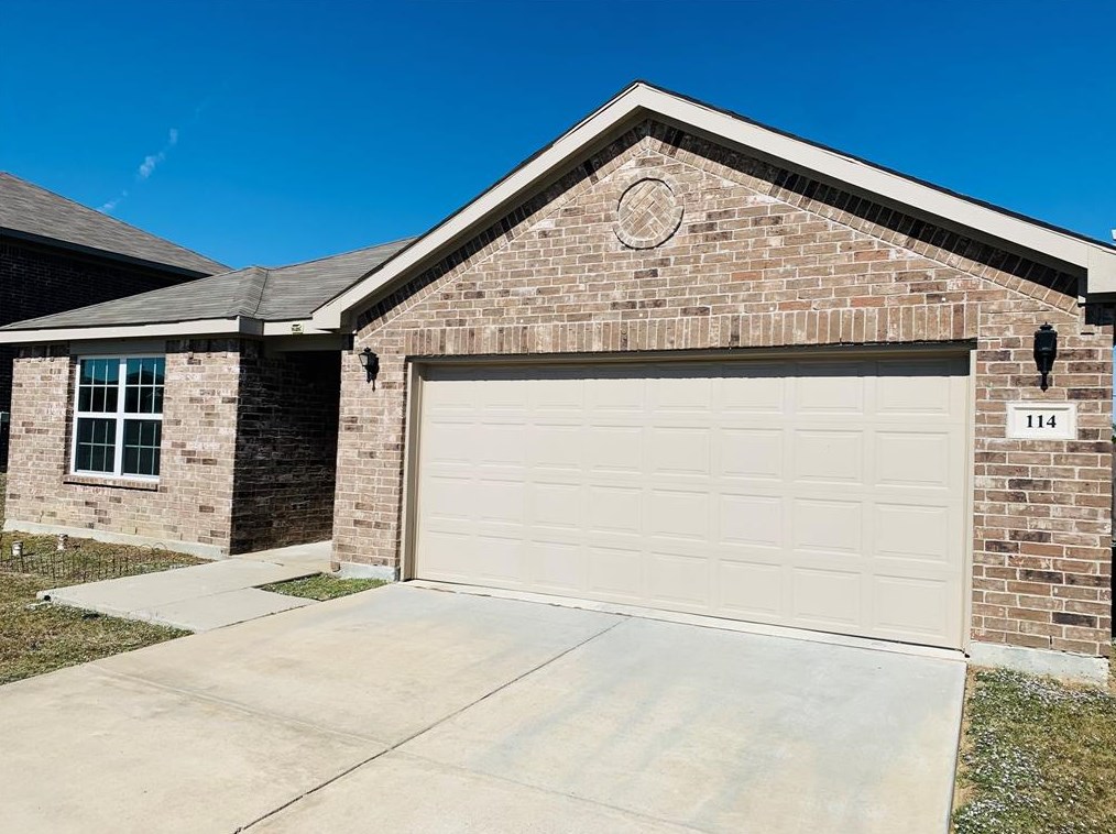 114 Brushy Creek Ln, Terrell, TX 75160