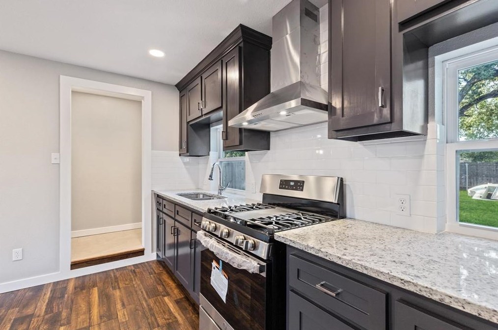 14313 Briarcrest Dr, Mesquite TX  75180-3503 exterior