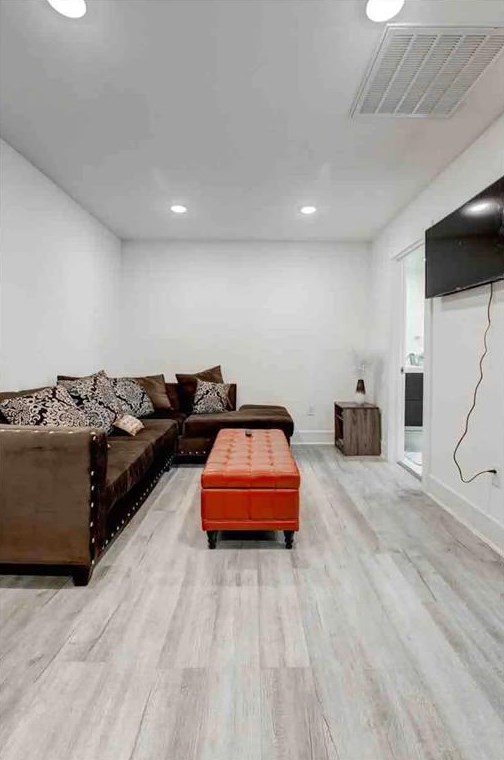 1414 Bennett Ave #110, Dallas, TX 75206