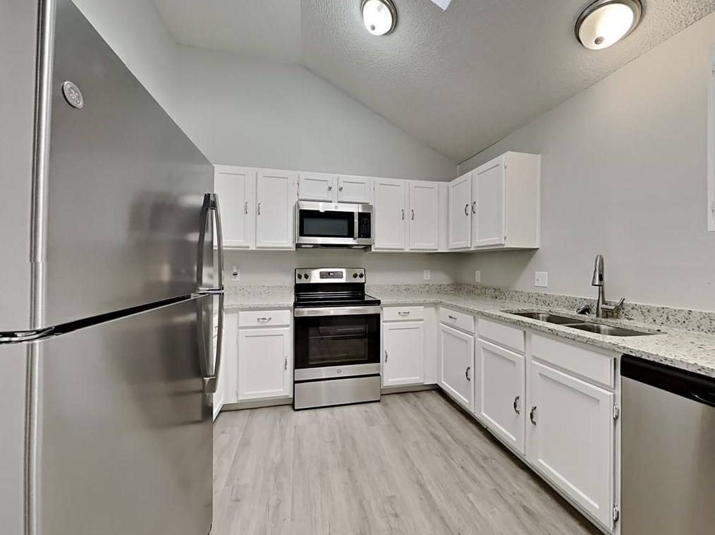 4208 Flamingo Way, Mesquite TX  75150-2490 exterior