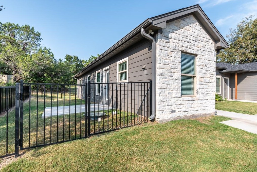 3818 Mabery Dr, Granbury, TX 76048