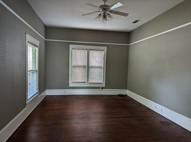 1103 S Hatcher St, Decatur, TX 76234
