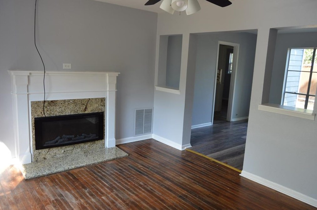 1110 Bell Dr, Greenville, TX 75401