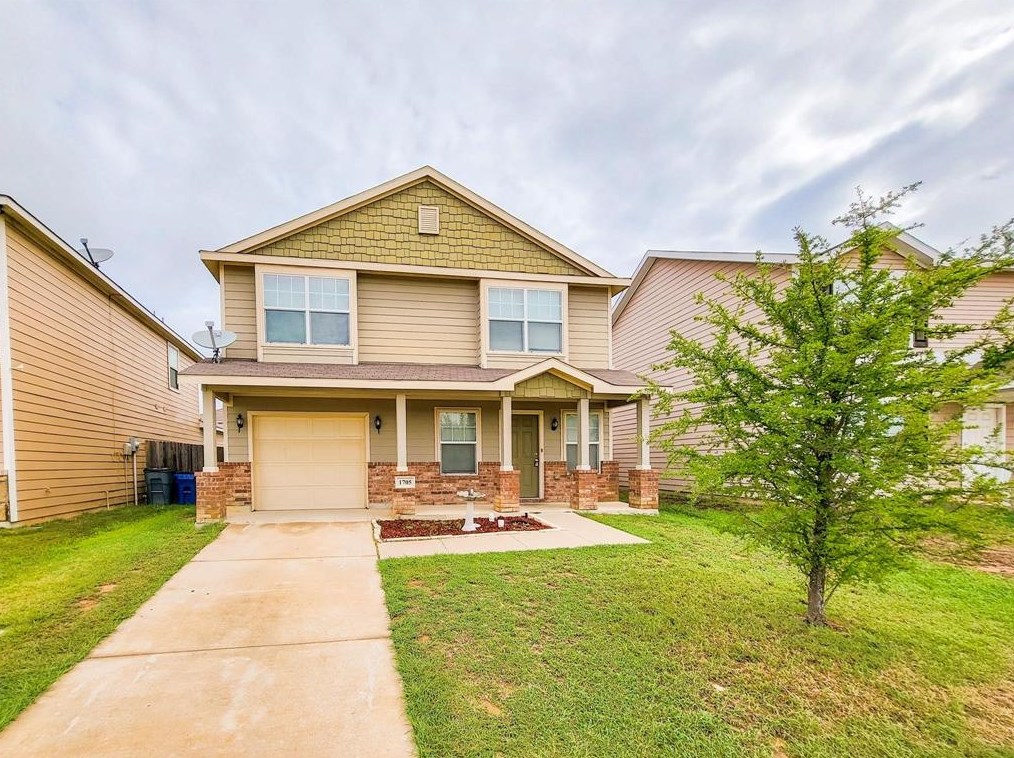 1705 Wickham Dr, Burleson, TX 76028