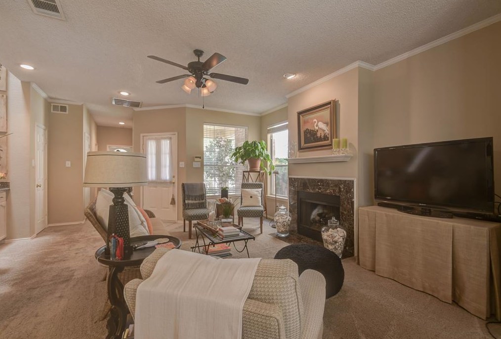 6027 Lloyd Ct, Dallas TX  75252-2676 exterior