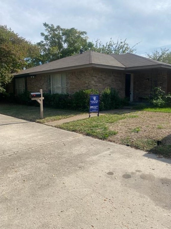3174 Royal Ln, Dallas, TX 75229-3700
