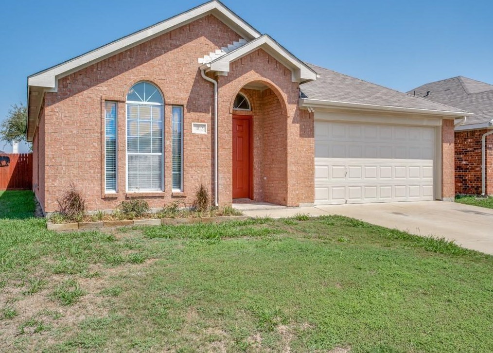 1012 Maria Dr, Grand Prairie, TX 75052