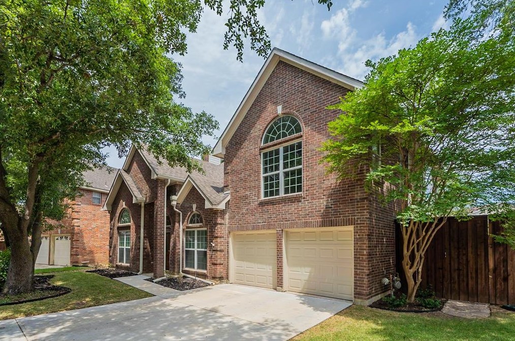 400 Black Rock Ct, Irving, TX 75063
