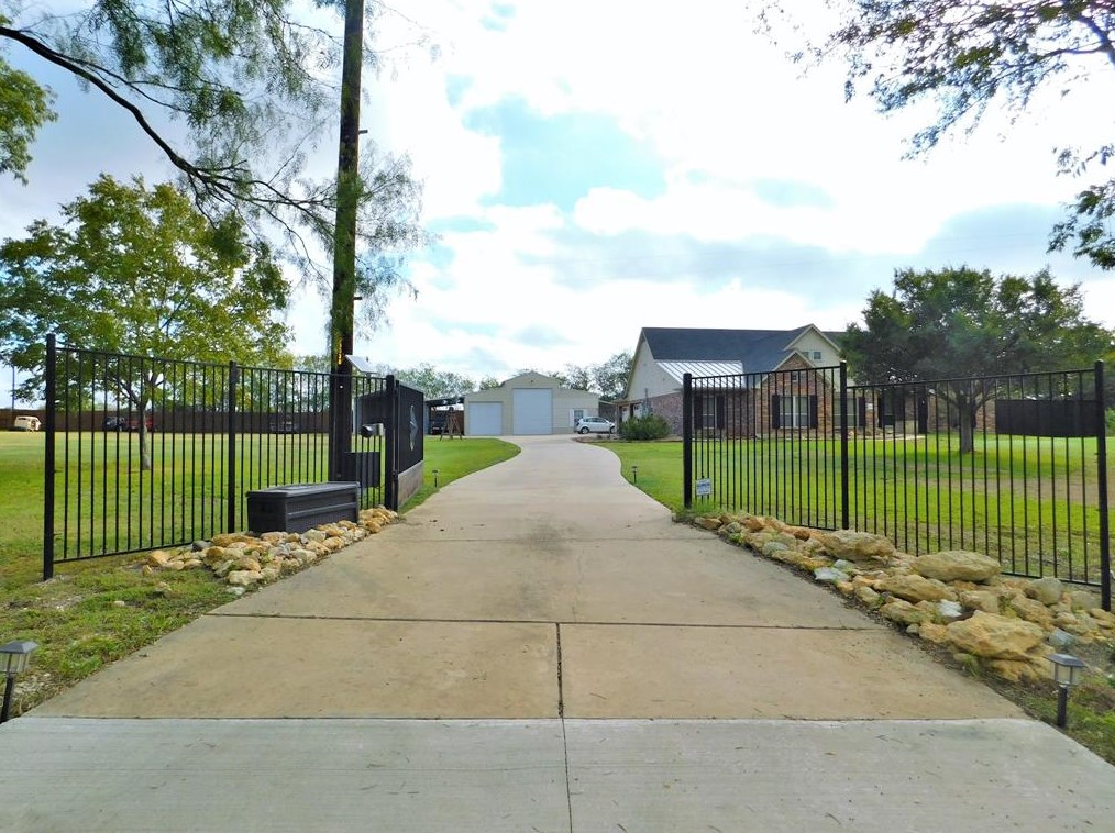 2935 S Bonnie Brae St, Denton, TX 76207