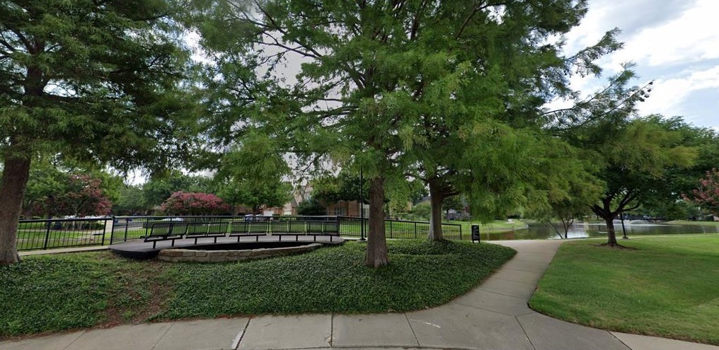 3781 Lakeway Ct, Addison TX 75001-7945 exterior