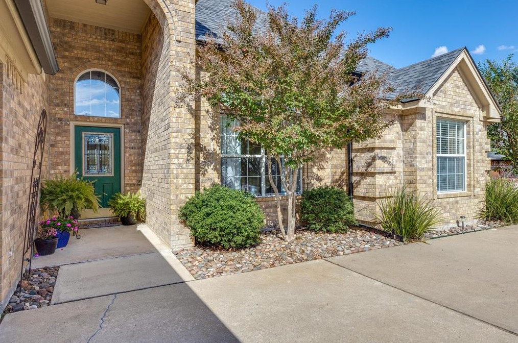 2029 Country Brook Dr, Weatherford, TX 76087