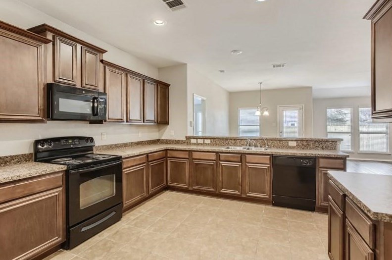 205 Independence Trl, Forney TX  75126-4757 exterior