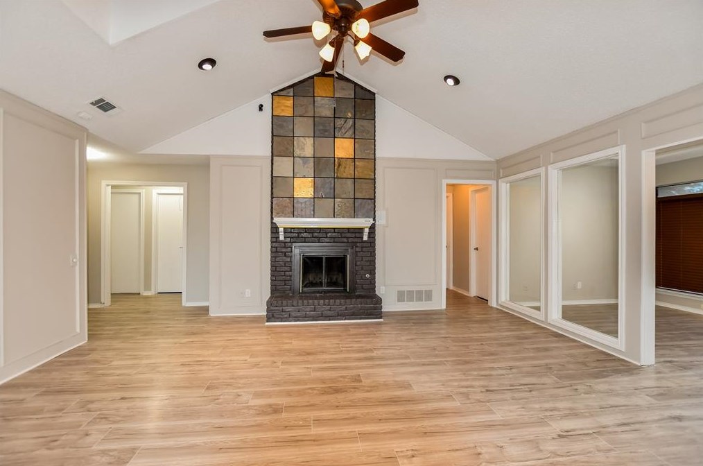 2700 Stain Glass Ct, Carrollton, TX 75007