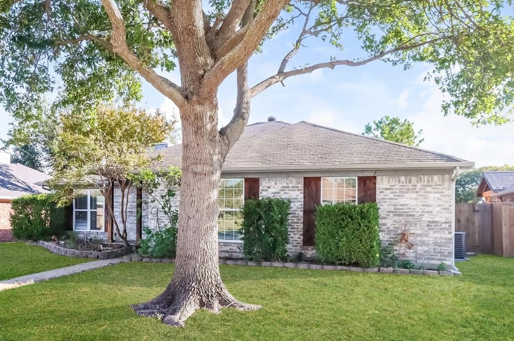 1538 Springaire Ln, Lewisville, TX 75077