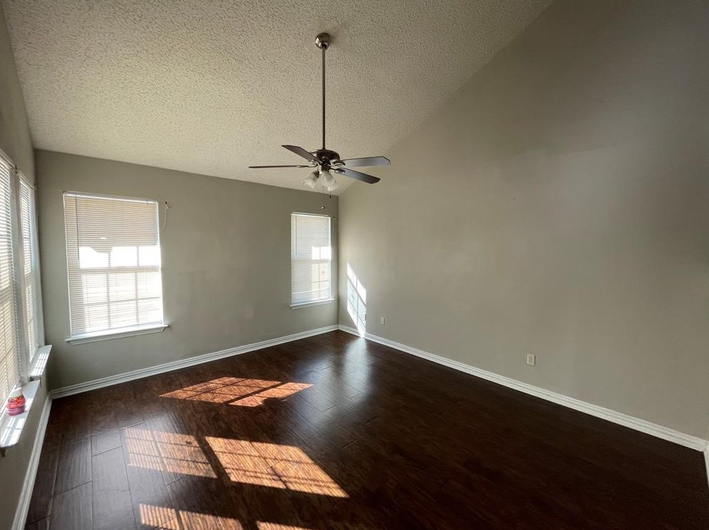 2148 Chatham Square Ct, Dallas, TX 75227