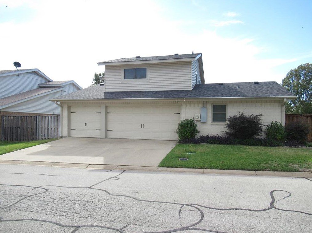 9504 Lea Shore St, Fort Worth, TX 76179