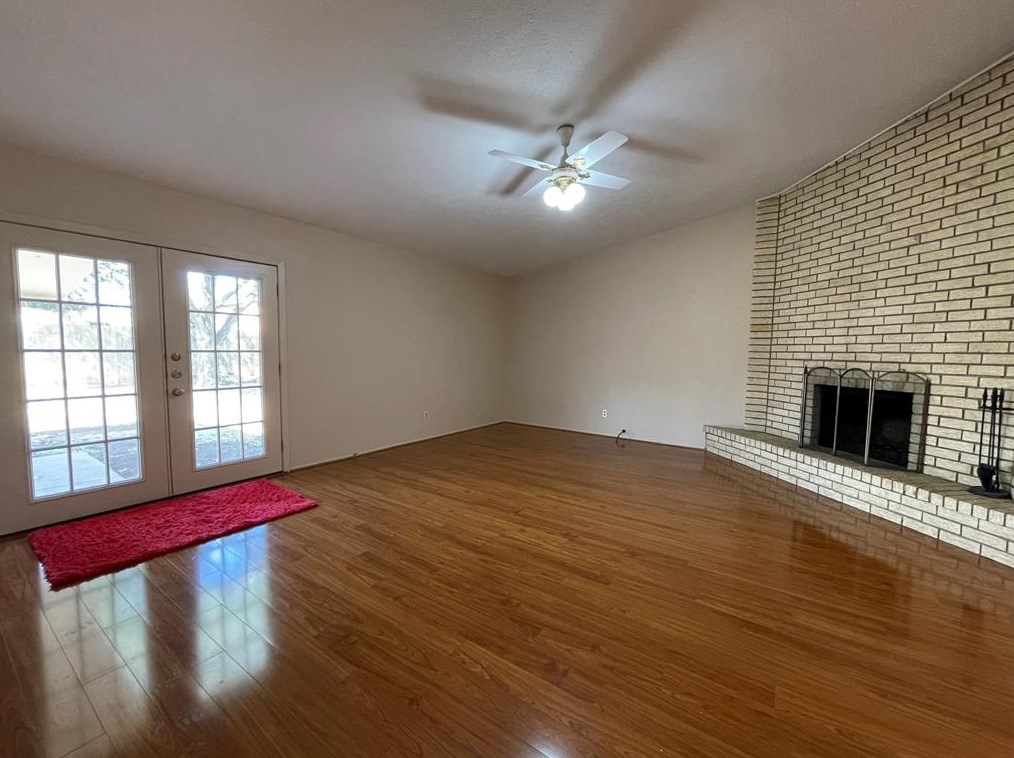 3832 Bridalwreath Dr, Fort Worth, TX 76133