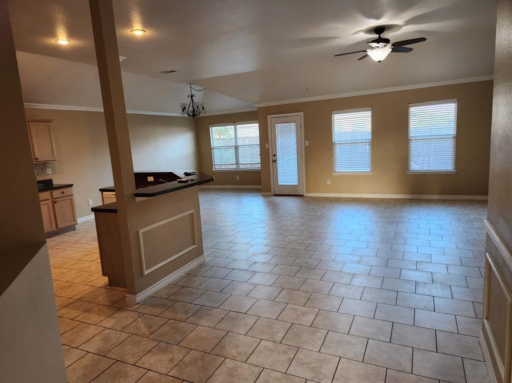 313 Heritage Dr, Crowley, TX 76036
