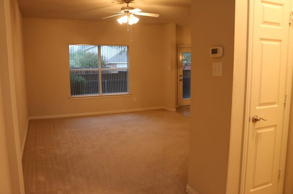 8736 Manhattan Ave, Plano TX  75024-7745 exterior