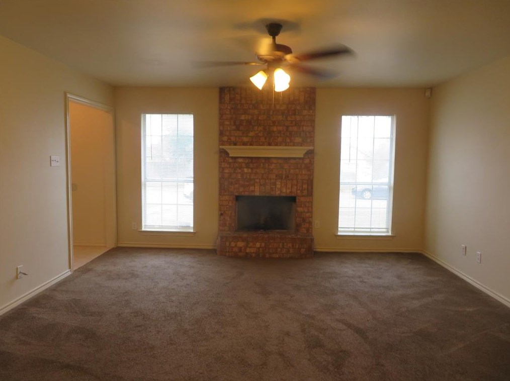 713 Inglewood Trl, Desoto, TX 75115-6325