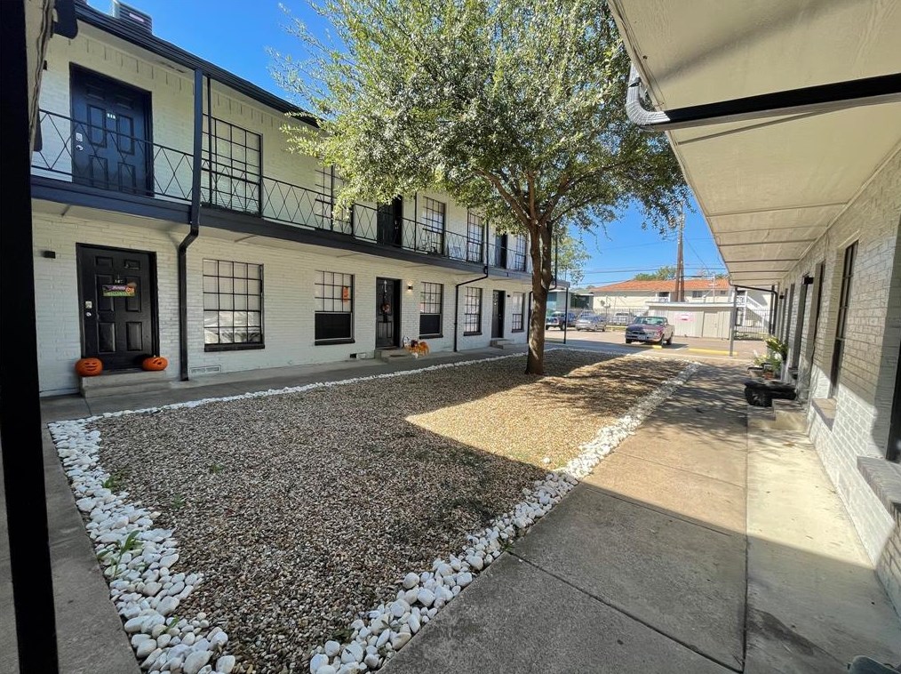 5317 Junius St #104, Dallas, TX 75214