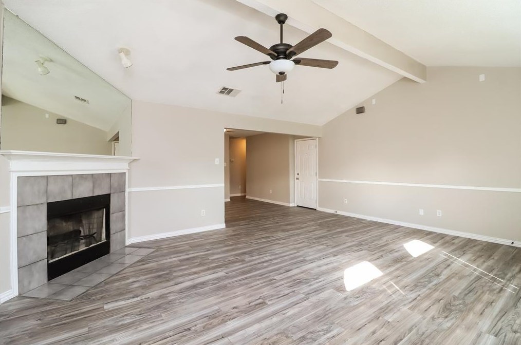 516 Hollyberry Dr, Midlothian, TX 76063