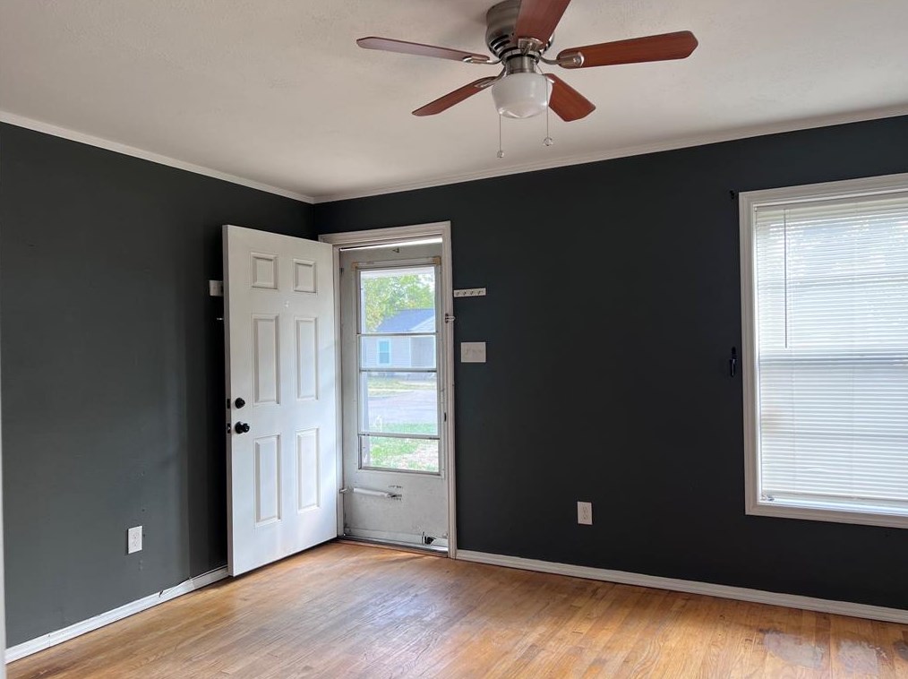 1333 Meadowbrook Dr, Garland, TX 75040