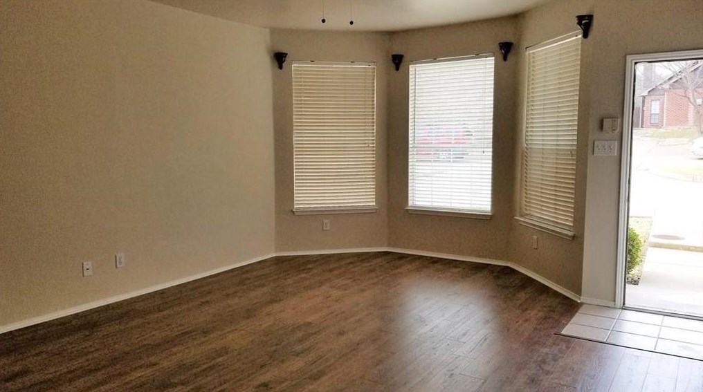 3836 Pickett Pl, Garland, TX 75044