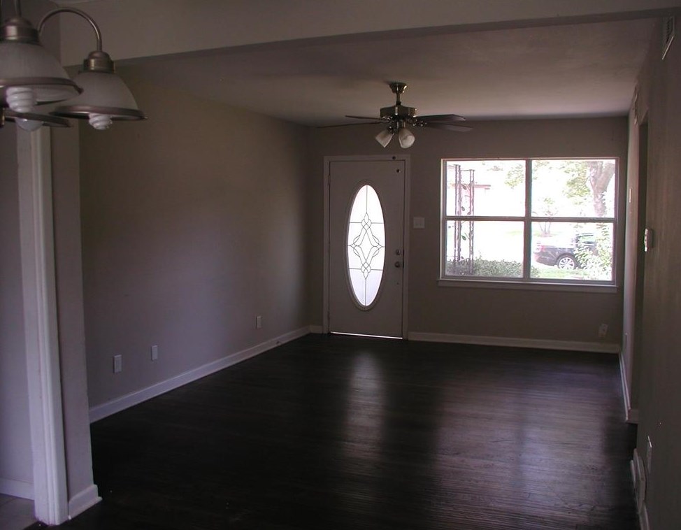 10628 Benbrook Dr, Dallas, TX 75228