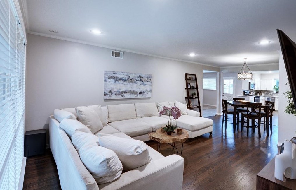10805 Palace Way, Dallas, TX 75218-2318