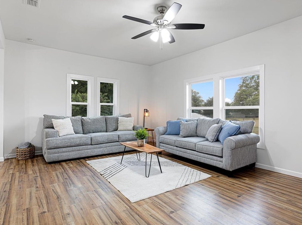 611 Cherry St, Newport, TX 76230