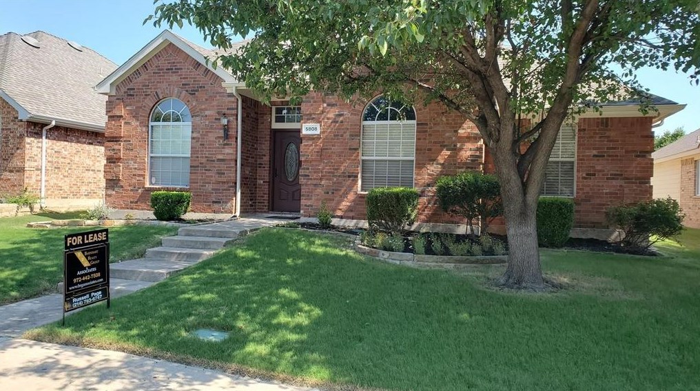 5808 Hidden Pine Ln, McKinney, TX 75070