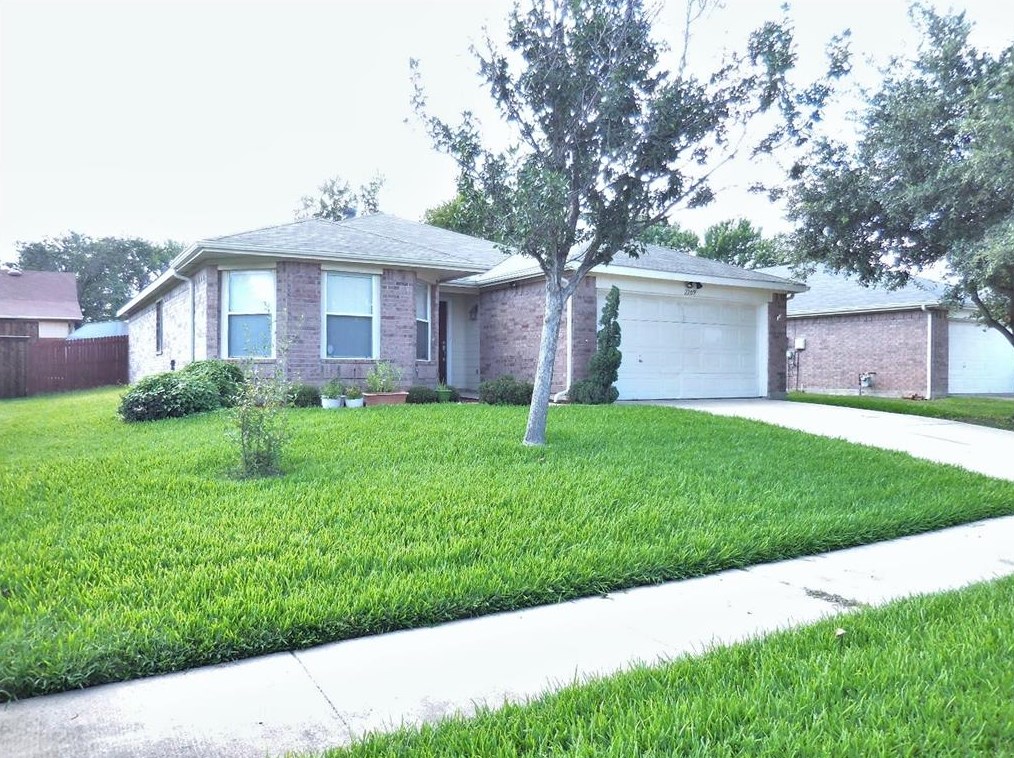 2209 Lookout Ln, Denton, TX 76207