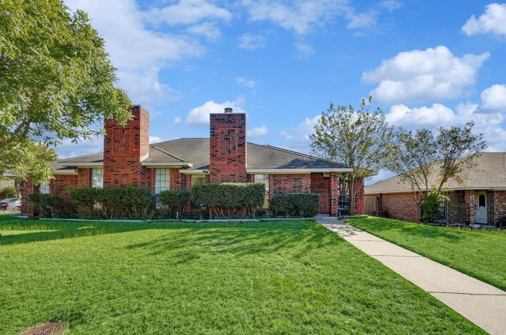 512 Amber Ln, Desoto, TX 75115-6308