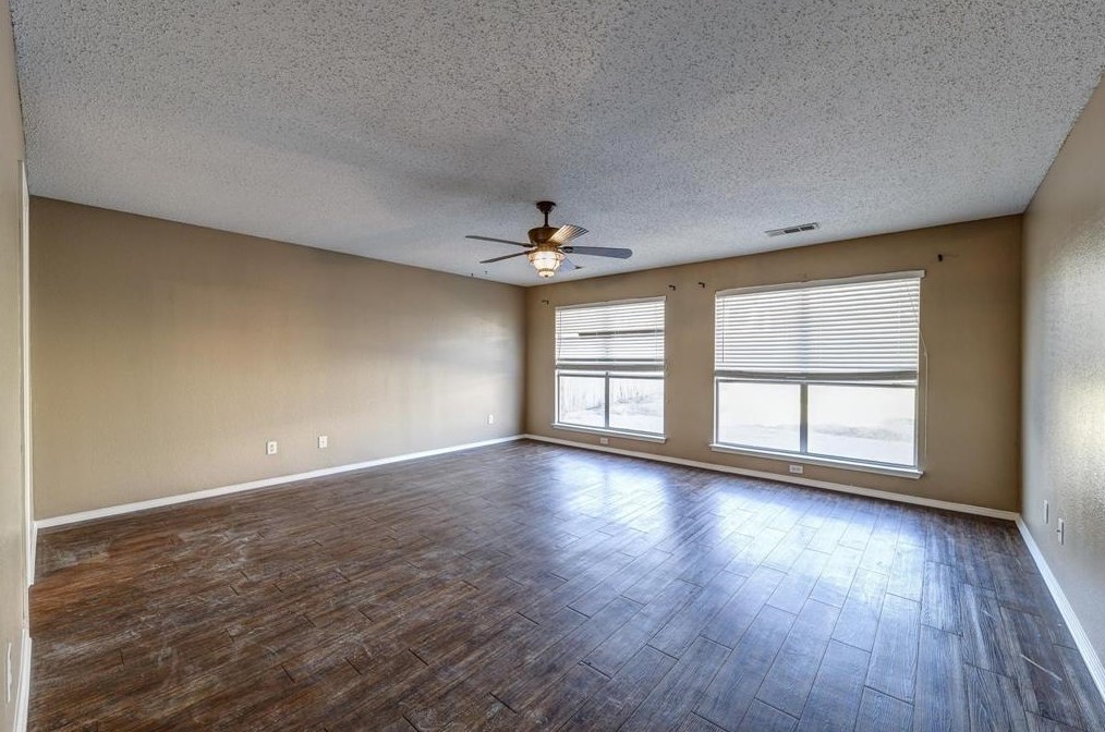 7208 Frost Ln, Denton, TX 76210