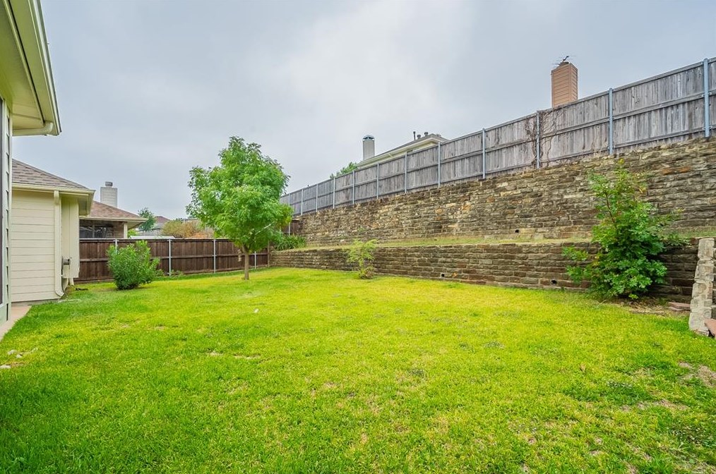 4619 Julian Dr, Mesquite TX 75150-8211 exterior