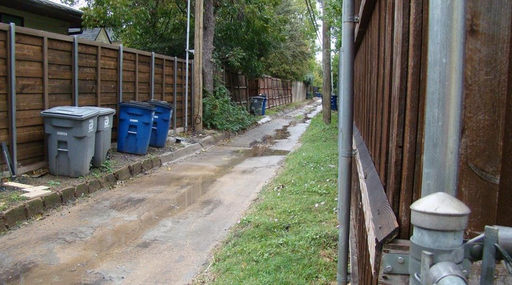 5810 Northmoor Dr, Dallas TX  75230-2648 exterior