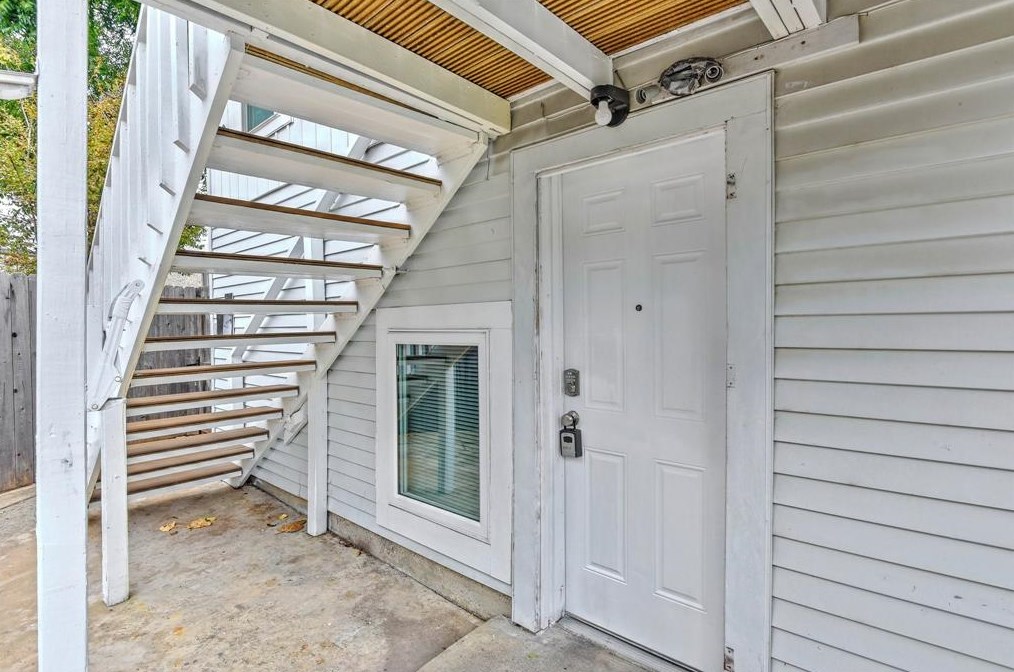 310 S Barrett Ave #101, Denison, TX 75020