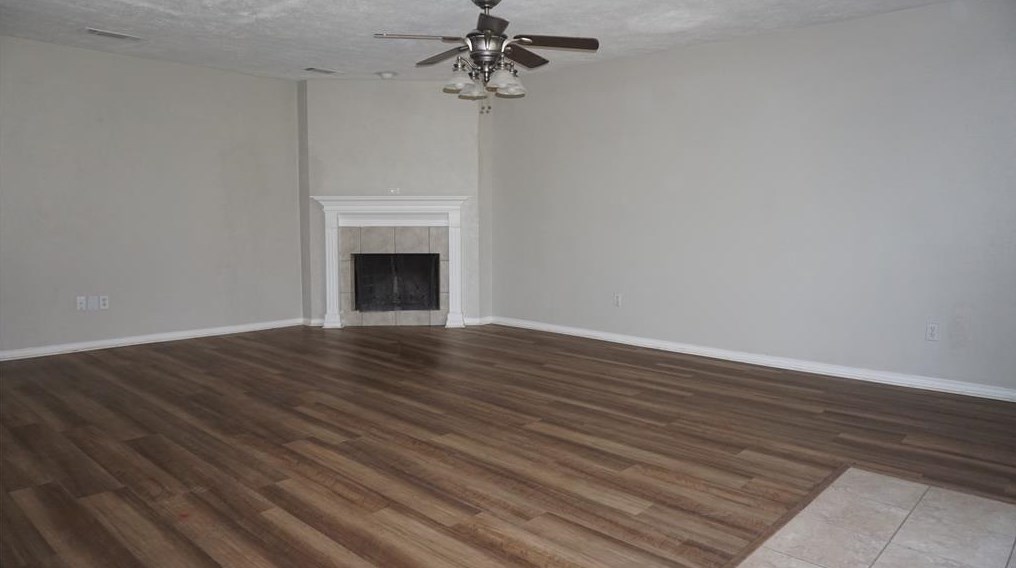 6400 Sunrise Dr, Fort Worth, TX 76182