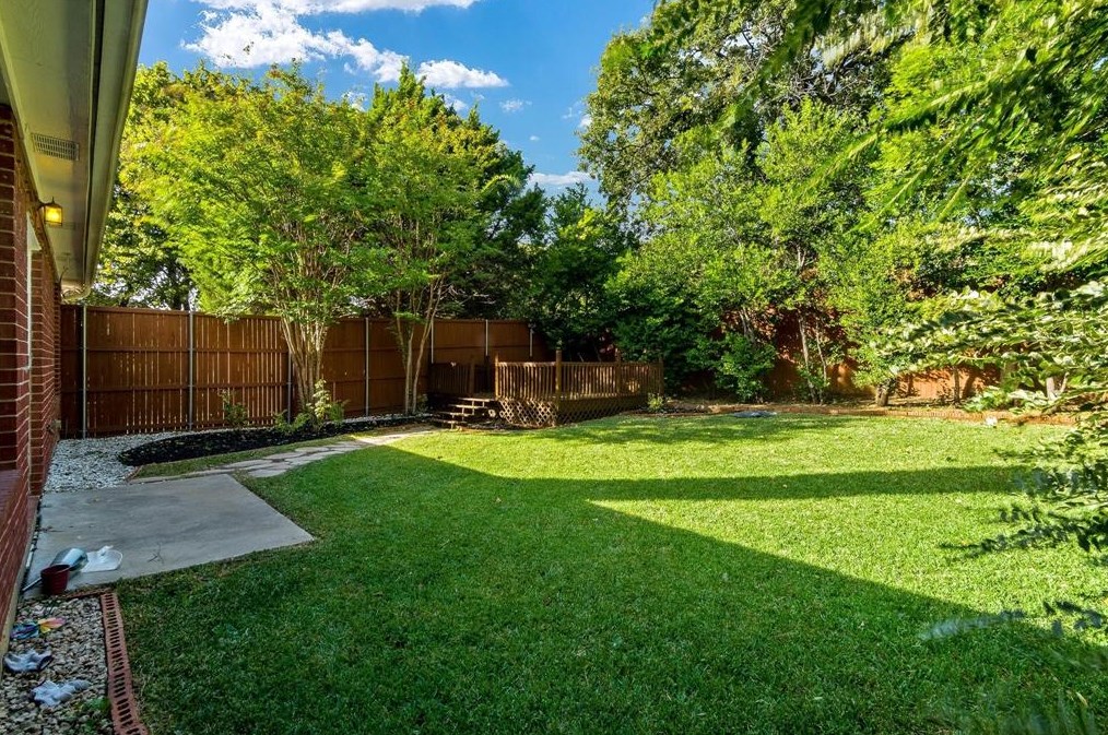 2156 Pritchard Dr, Grapevine, TX 76051