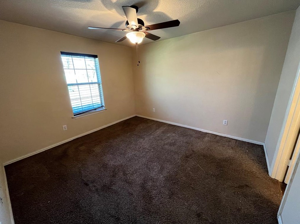 811 Kaufman St #2, Waxahachie, TX 75165