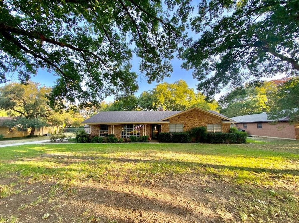 408 Mimosa Dr, Denton, TX 76201