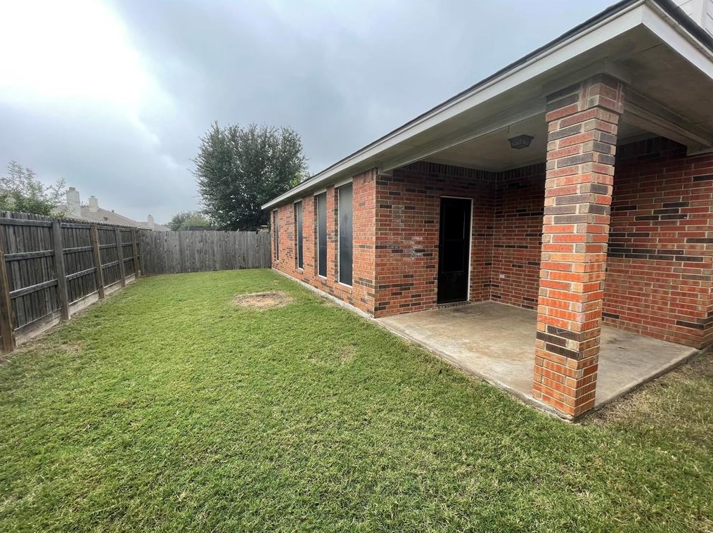 10628 Foothill Dr, Fort Worth, TX 76131