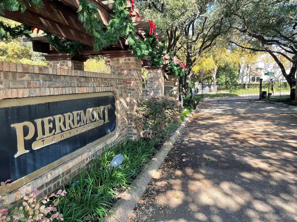 9218 Esplanade Dr, Dallas, TX 75220