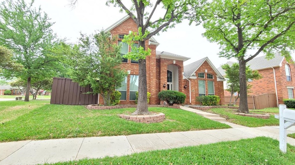 1812 Pantigo Dr, Plano, TX 75075