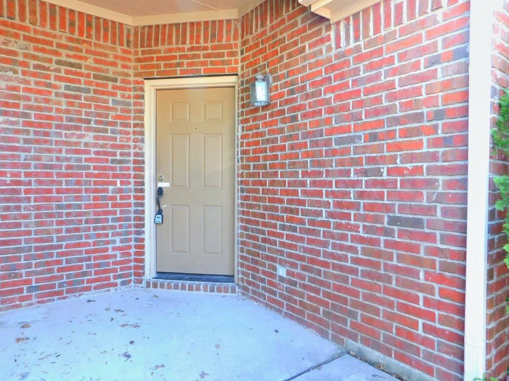 1208 Mulkey Ln, Denton, TX 76209