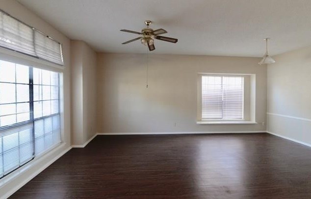 528 James Edwards Dr, Mesquite, TX 75149