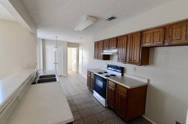 528 James Edwards Dr, Mesquite TX  75149-8606 exterior